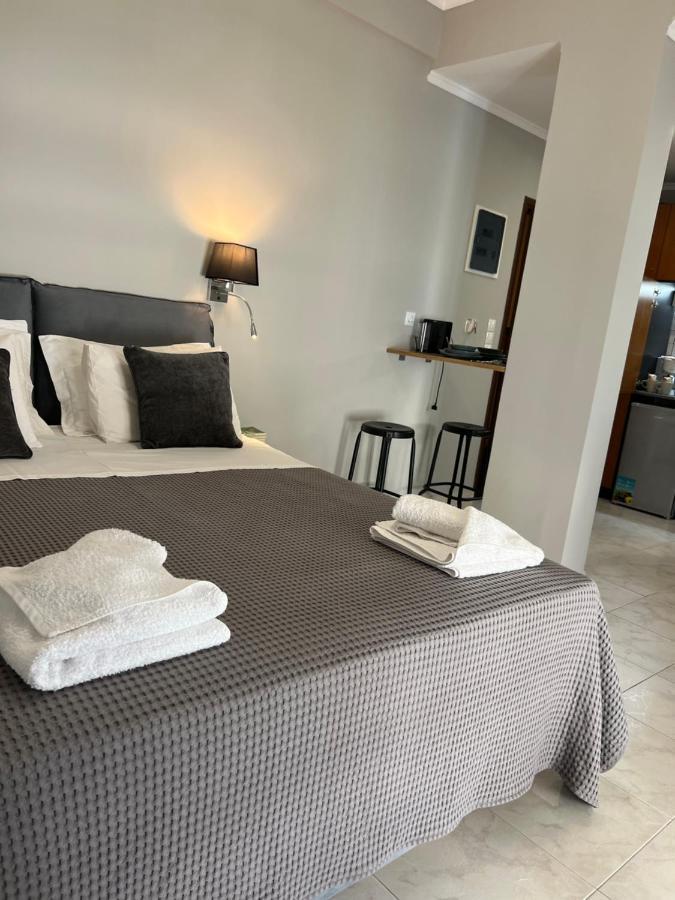 Living Near Acropolis By Sylvia Staikou At Nikis Str Apartment เอเธนส์ ภายนอก รูปภาพ